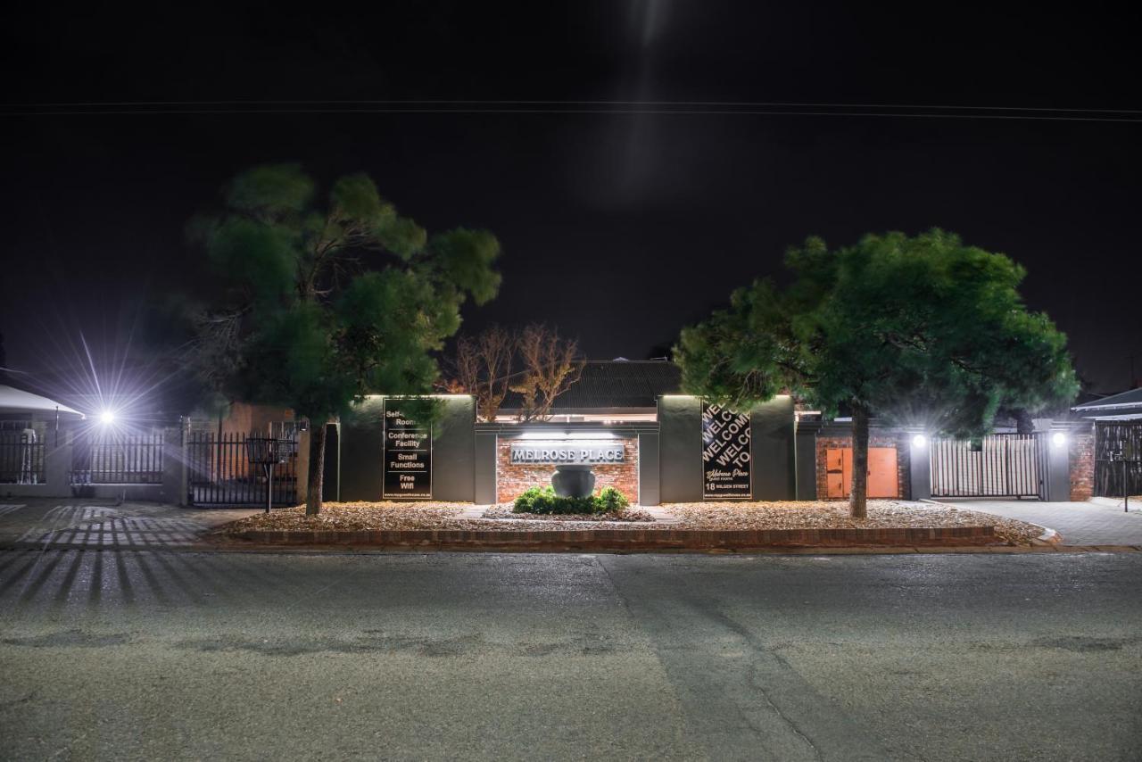 Melrose Place Guestrooms 波切夫斯特鲁姆 外观 照片