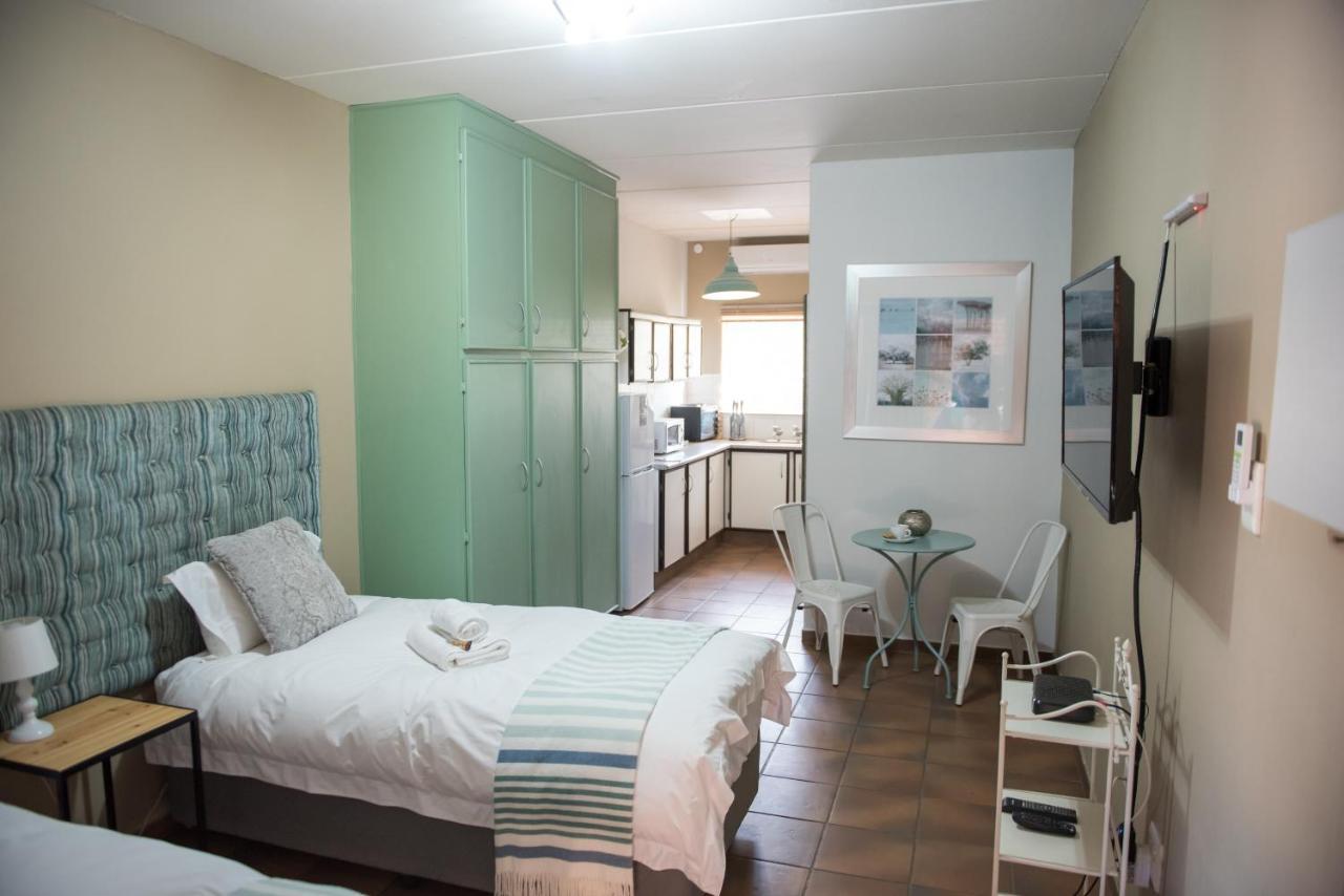 Melrose Place Guestrooms 波切夫斯特鲁姆 外观 照片