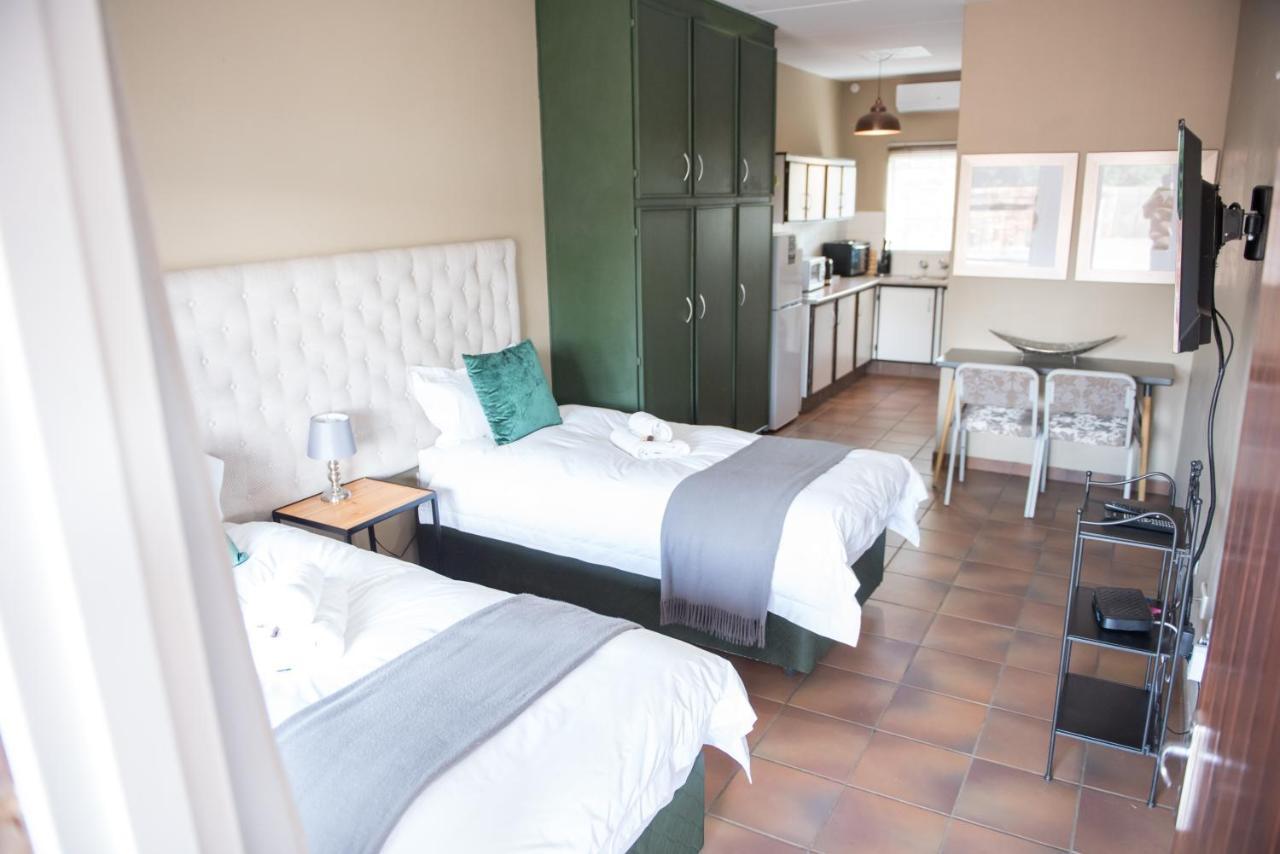 Melrose Place Guestrooms 波切夫斯特鲁姆 外观 照片